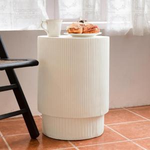 Christopher Knight Home Parson Patio Lightweight Concrete Round Coffee Table, Indoor and Outdoor Table for Garden/Backyard/Poolside/Balcony Cafeteria, MGO Outdoor Side Table with No Assembly, White(White)